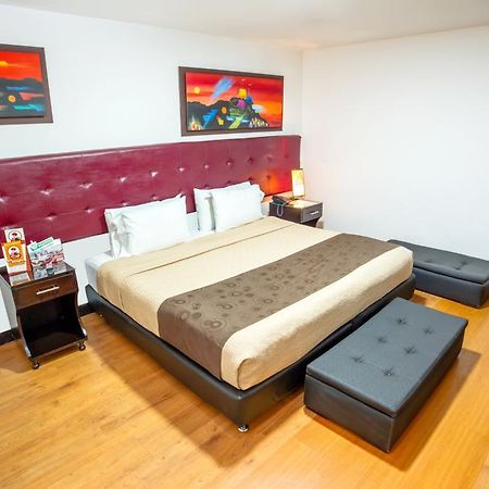 Aw Hotel Connect 33 Bogota Bagian luar foto
