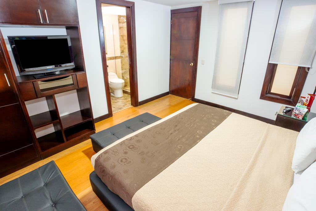 Aw Hotel Connect 33 Bogota Bagian luar foto