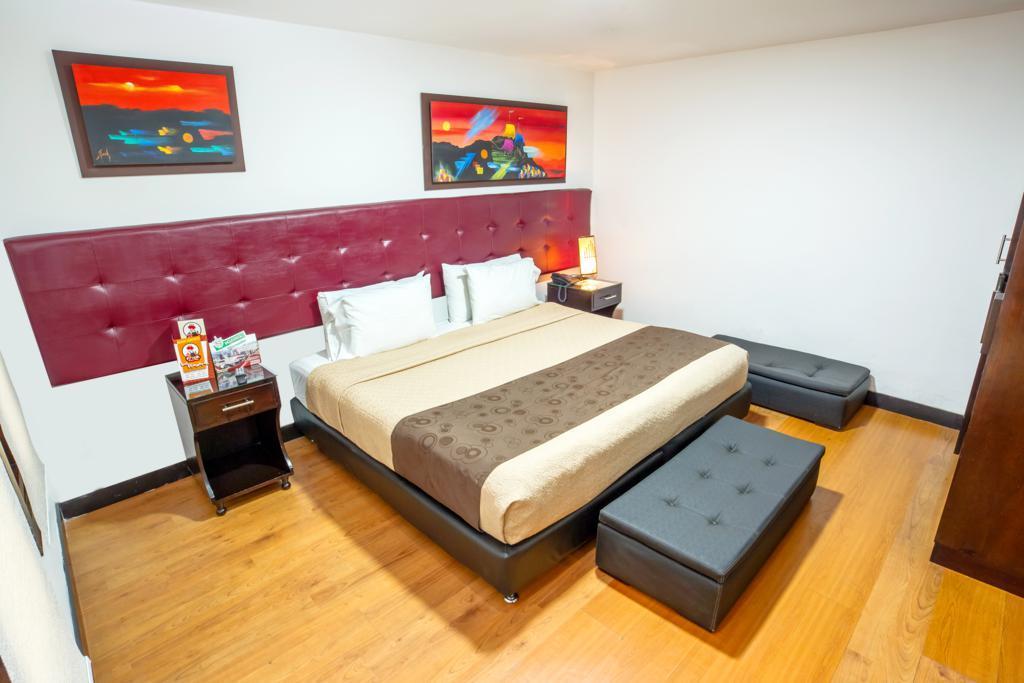 Aw Hotel Connect 33 Bogota Bagian luar foto