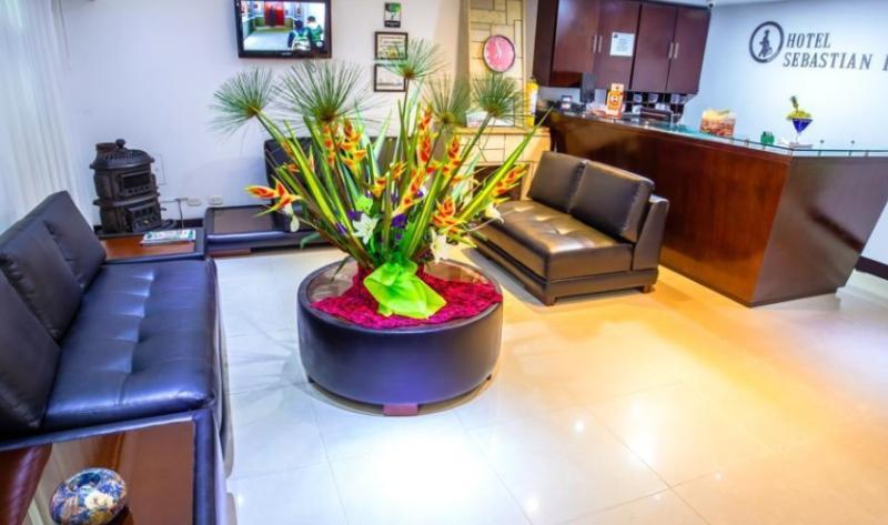 Aw Hotel Connect 33 Bogota Bagian luar foto
